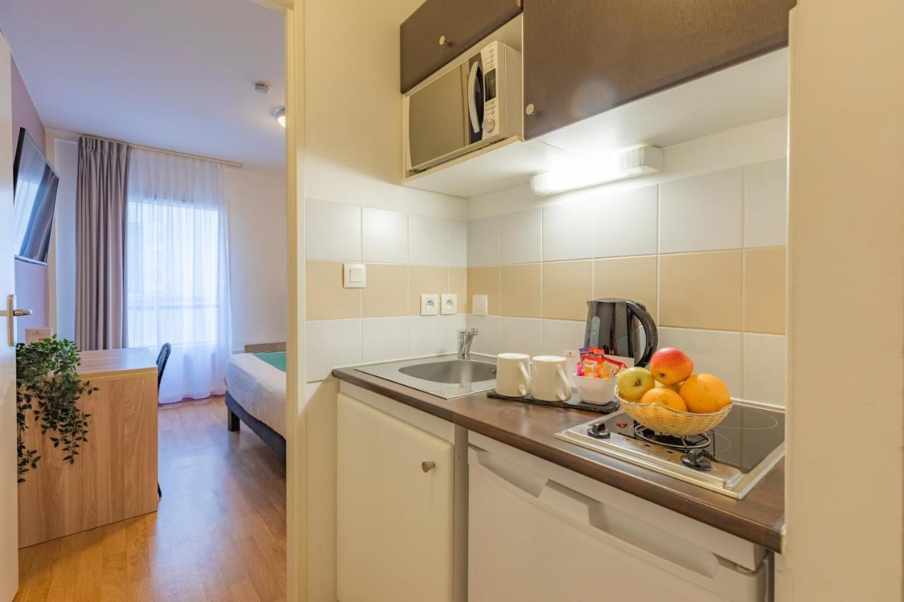 อัปปาร์ตซิตี้ กงฟอร์ นองต์ ซองทร์ Aparthotel น็องต์ ภายนอก รูปภาพ