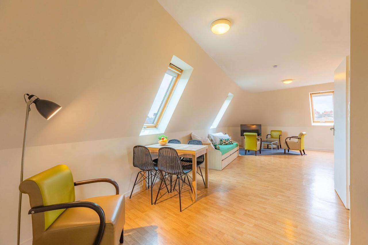 อัปปาร์ตซิตี้ กงฟอร์ นองต์ ซองทร์ Aparthotel น็องต์ ภายนอก รูปภาพ