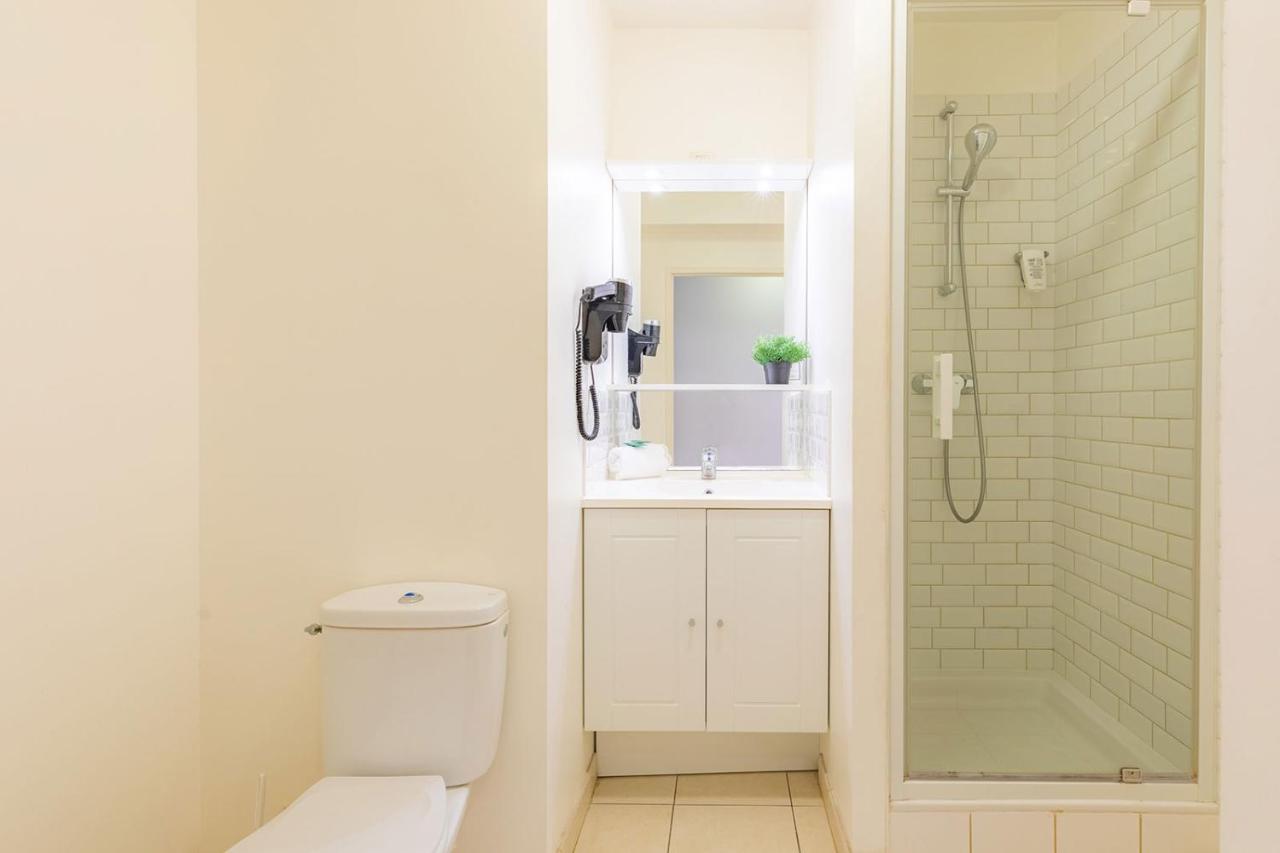 อัปปาร์ตซิตี้ กงฟอร์ นองต์ ซองทร์ Aparthotel น็องต์ ภายนอก รูปภาพ