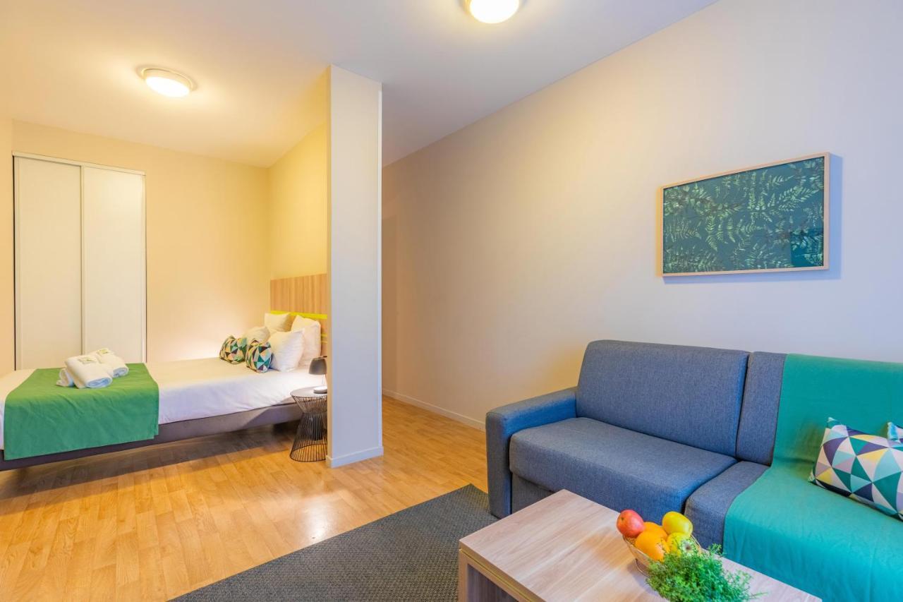 อัปปาร์ตซิตี้ กงฟอร์ นองต์ ซองทร์ Aparthotel น็องต์ ภายนอก รูปภาพ