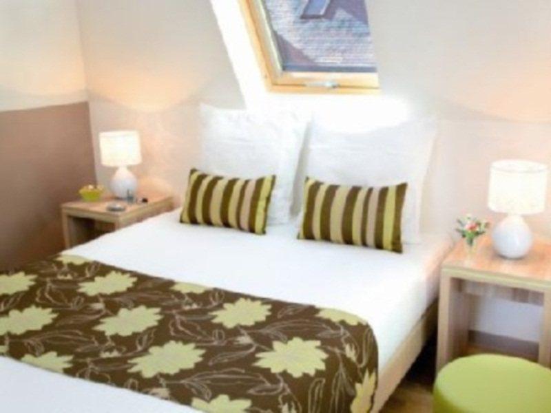 อัปปาร์ตซิตี้ กงฟอร์ นองต์ ซองทร์ Aparthotel น็องต์ ภายนอก รูปภาพ