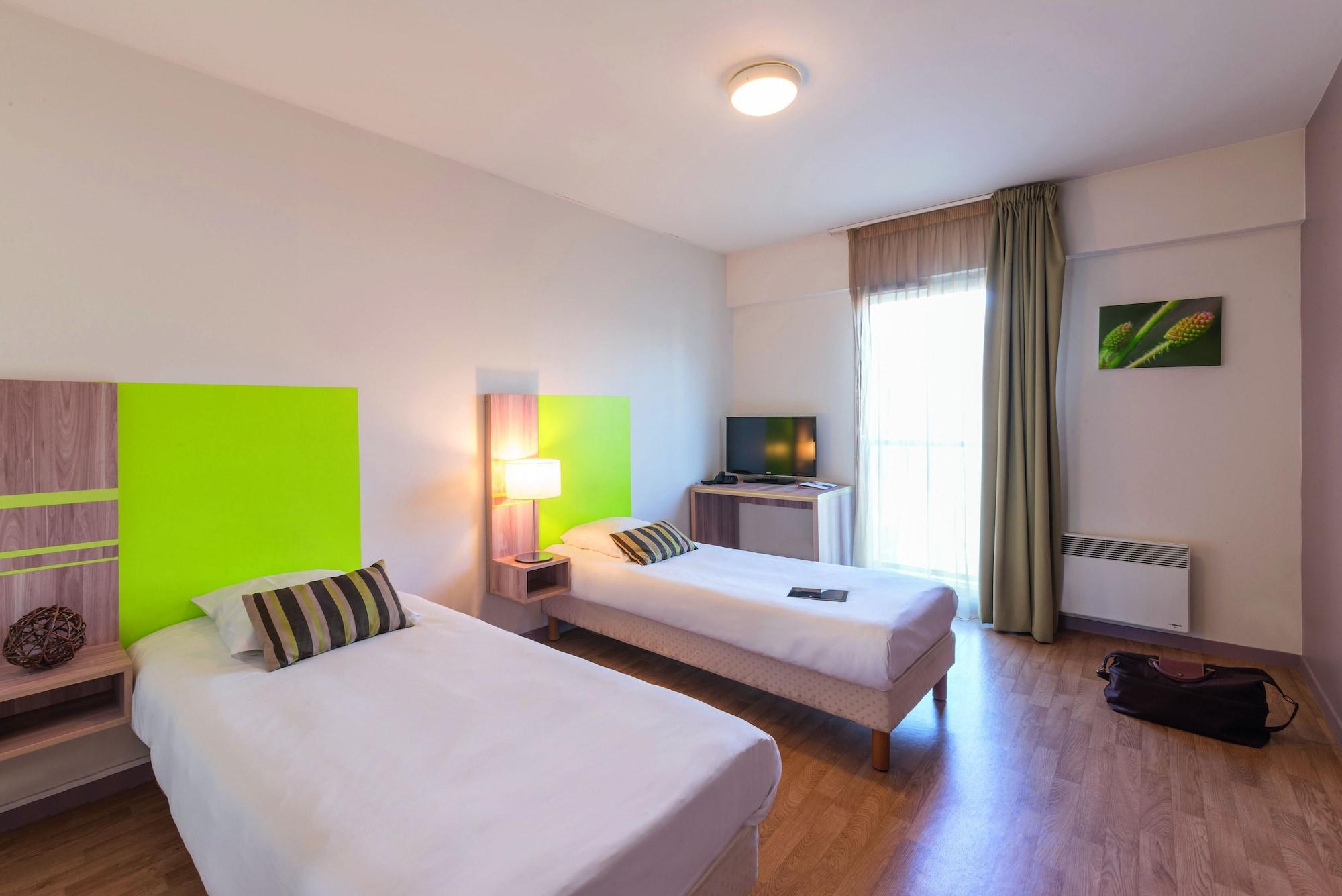อัปปาร์ตซิตี้ กงฟอร์ นองต์ ซองทร์ Aparthotel น็องต์ ภายนอก รูปภาพ