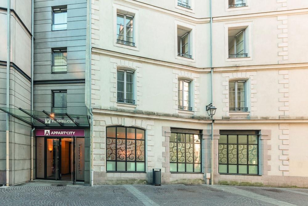 อัปปาร์ตซิตี้ กงฟอร์ นองต์ ซองทร์ Aparthotel น็องต์ ภายนอก รูปภาพ
