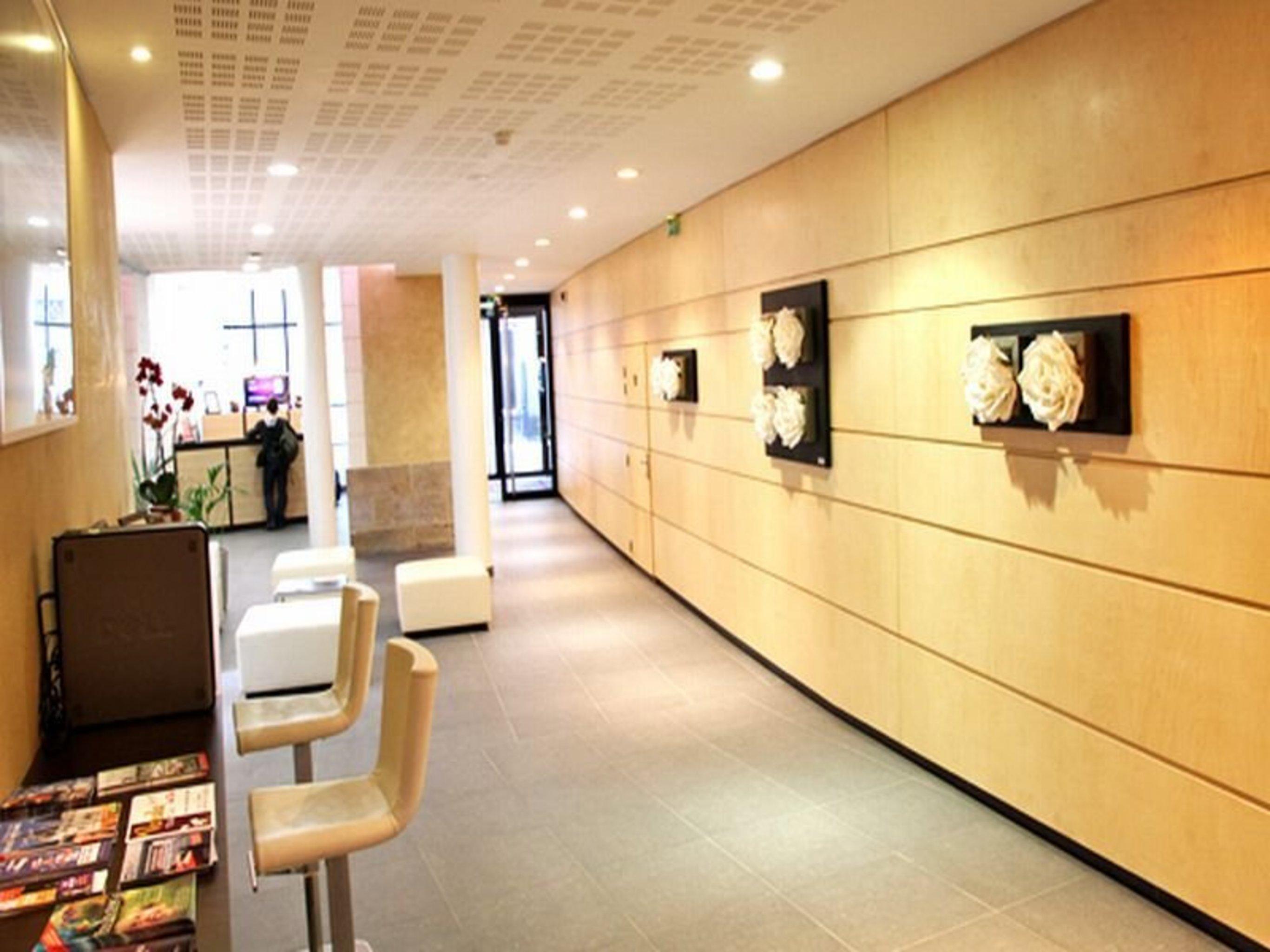 อัปปาร์ตซิตี้ กงฟอร์ นองต์ ซองทร์ Aparthotel น็องต์ ภายนอก รูปภาพ