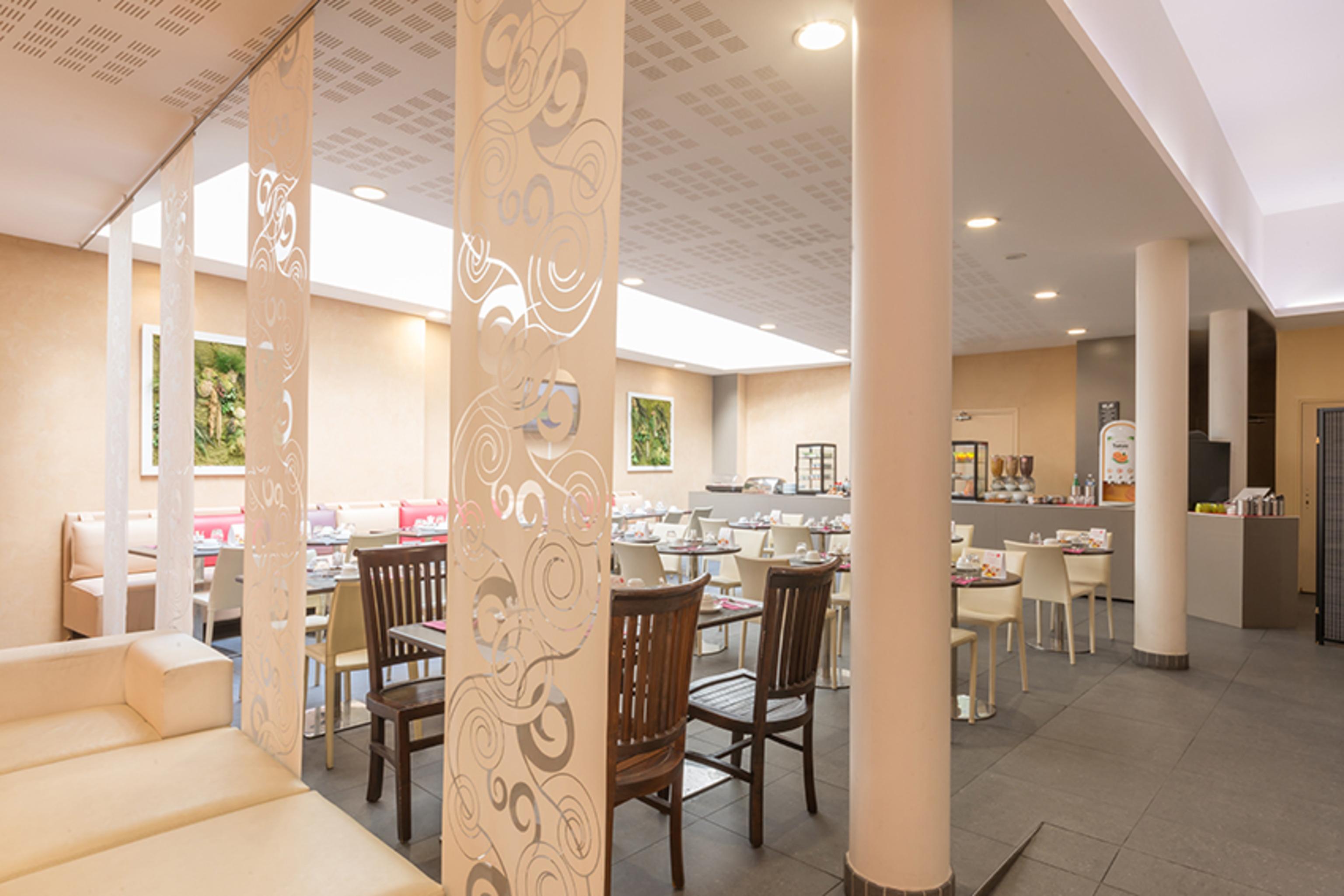 อัปปาร์ตซิตี้ กงฟอร์ นองต์ ซองทร์ Aparthotel น็องต์ ภายนอก รูปภาพ